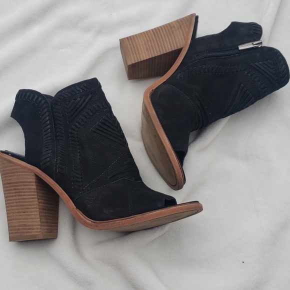 Vince Camuto Shoes - Vince Camuto Karinta Booties